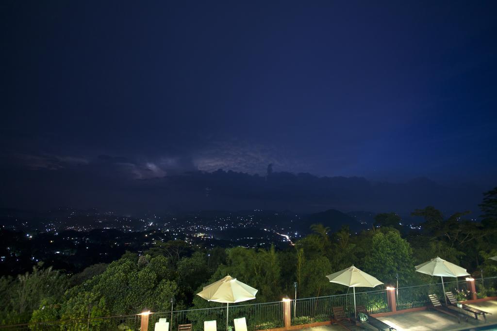 أمايا هيلز 5*